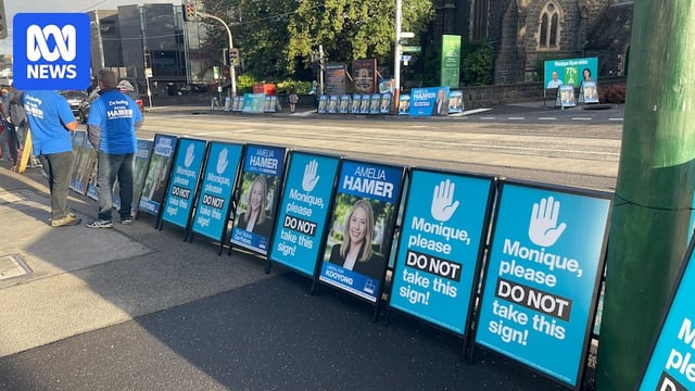 Monique Ryan Amelia Hamer pre-poll signs