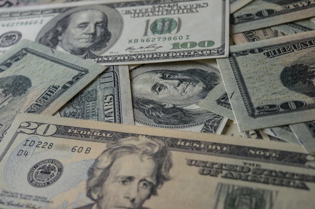 ¿A cuánto está el dólar hoy, miércoles 30 de abril?