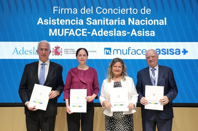 Firma del nuevo concierto de Muface