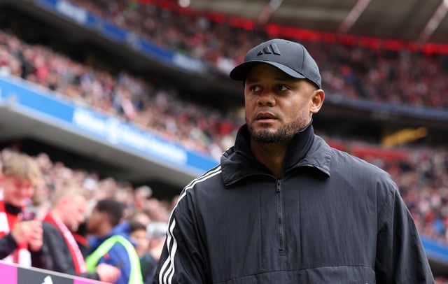 Soccer Football - Bundesliga - Bayern Munich v 1. FSV Mainz 05 - Allianz Arena, Munich, Germany - April 26, 2025 Bayern Munich coach Vincent Kompany before the match REUTERS/Gintare Karpaviciute/ File Photo