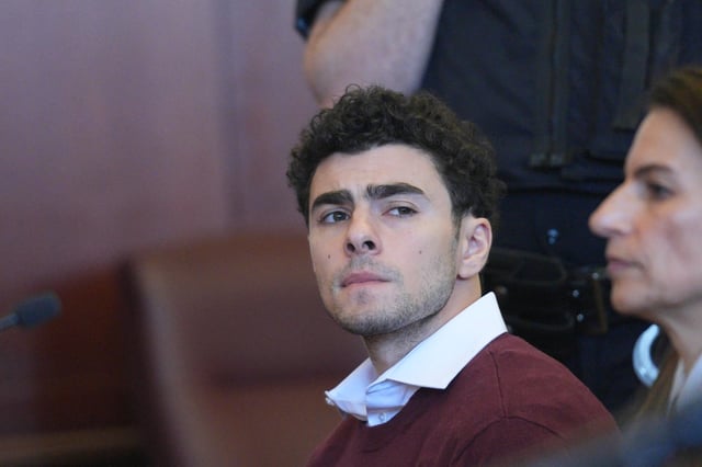 Luigi Mangione appears in Manhattan Supreme Court in New York on December 23, 2024, to face murder charges for the fatal shooting of UnitedHealthcare CEO Brian Thompson.