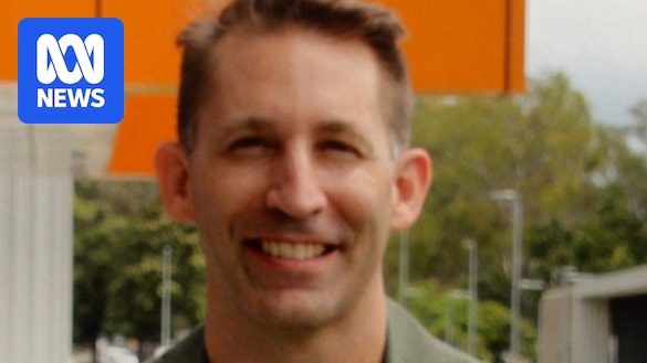 A man in a RAAF uniform