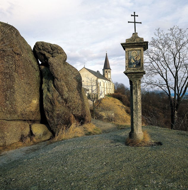 The remains of a mysterious mummy nicknamed the “air-dried chaplain” were stored in the crypt of St. Thomas am Blasenstein, a church in the Austrian state of Upper Austria.