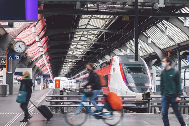 «Quand est-ce qu’ils cesseront de faire grève ! (...) Je ne prends plus le train, mais ma voiture».