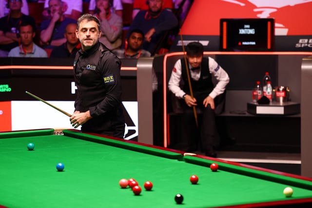 Snooker - World Snooker Championship - The Crucible Theatre, Sheffield, Britain - May 2, 2025 England's Ronnie O'Sullivan during his semi final match against China's Zhao Xintong Action Images via Reuters/Andrew Boyers