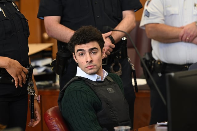 Luigi Mangione appears at a hearing for the murder of UHC CEO Brian Thompson at Manhattan Criminal Court on February 21, 2025 in New York City.