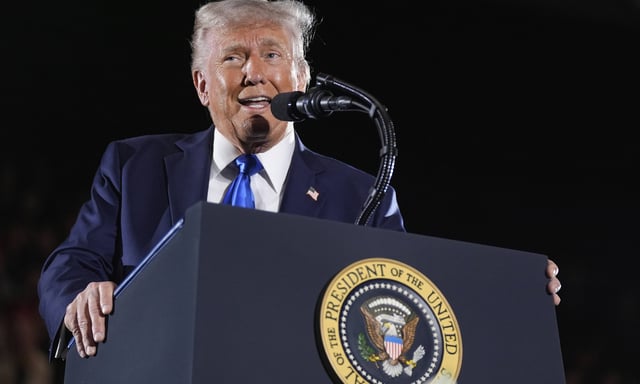 « Je ne sais pas », a répondu Donald Trump à la question de savoir s'il pensait devoir respecter la Constitution des États-Unis.