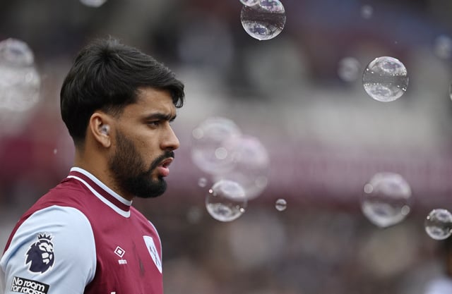 Soccer Football - Premier League - West Ham United v Tottenham Hotspur - London Stadium, London, Britain - May 4, 2025 West Ham United's Lucas Paqueta before the match REUTERS/Tony O Brien