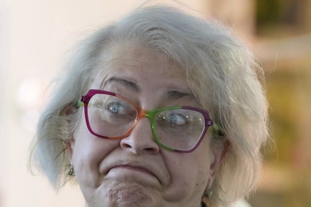 Russia's Ekaterina Barabash, who has Ukrainian heritage and is an outspoken critic of Russia's invasion of Ukraine, reacts during a press conference at Reporters Without Borders (RSF) headquarters, Monday, May 5, 2025 in Paris. (AP Photo/Michel Euler)