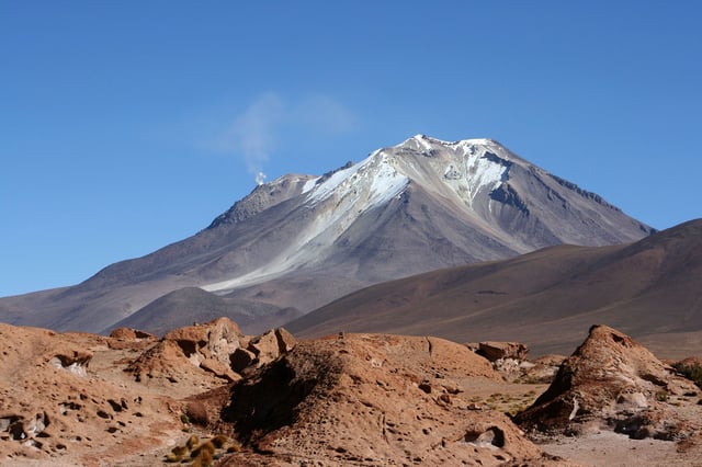 CN7CJ3 Uturuncu volcano in Bolivia in South America