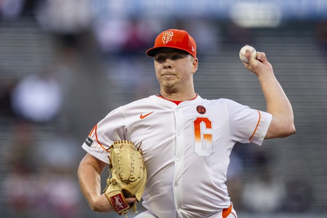 Sep 3, 2024; San Francisco, California, USA;  San Francisco Giants starting pitcher Kyle Harrison (45) throws against the Arizona Diamondbacks during the first inning at Oracle Park. Mandatory Credit: John Hefti-Imagn Images/File Photo