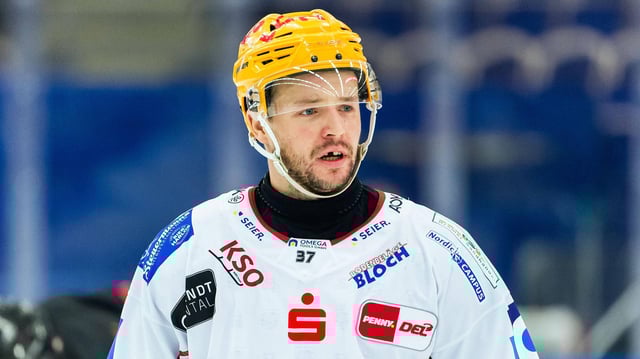 Eishockey-Spieler Markus Vikingstad von den Fischtown Penguins Bremerhaven