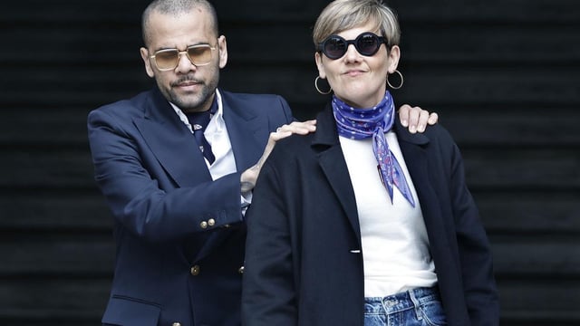 <a href="https://www.elperiodico.com/es/sociedad/20250328/tsjc-absuelve-alves-agresion-sexual-115783609" >El TSJC absuelve a Alves de agresión sexual a una joven en la discoteca Sutton</a>