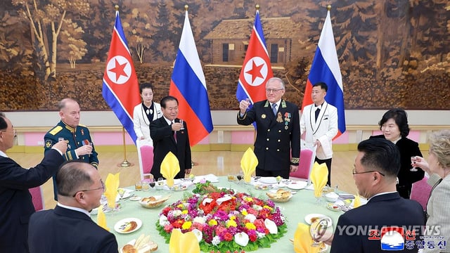 This image, published by the Korean Central News Agency on May 9, 2025, shows a banquet hosted by Russia the previous day in Pyongyang to mark the 80th anniversary of Russia's Victory Day. (For Use Only in the Republic of Korea. No Redistribution) (Yonhap)