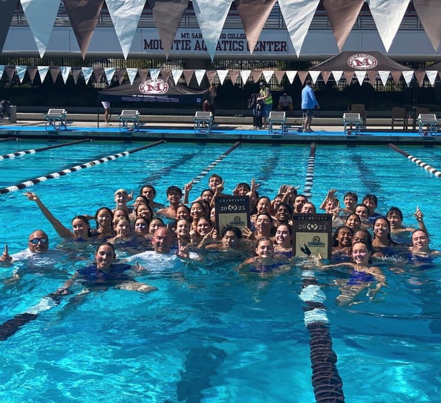Santa Margarita’s boys and girls swimming teams celebrate winning the CIF-SS Division 1 championships at Mt. SAC in Walnut on Saturday, May 10, 2025. (Photo by Dan Albano, Orange County Register/SCNG)