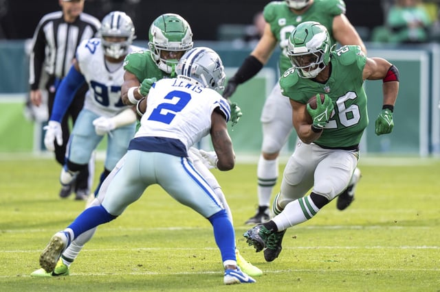 Philadelphia Eagle running back Saquon Barkley in action against the Dallas Cowboys last December in Philadelphia. 
