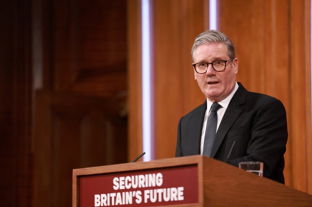 Britain's Prime Minister Keir Starmer delivers remarks at a press conference on migration, in London, Britain May 12, 2025. Ian Vogler/Pool via REUTERS