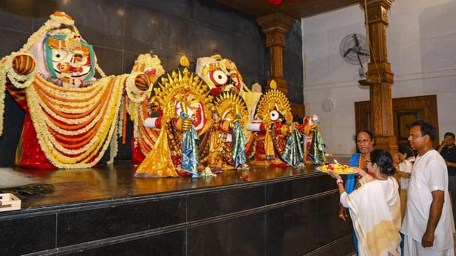 *West Bengal CM Mamata Banerjee offers prayer to Lord Jagannath at the newly inaugurated Jagannath Temple in Digha on April 30 (@MamataOfficial/PTI FILE)
