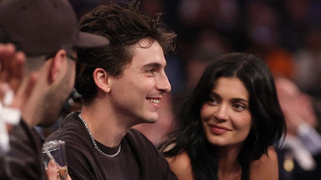 At the David di Donatello Awards, Kylie Jenner and Timothée Chalamet made their relationship public.
Elsa/Getty Images/AFP (Photo by ELSA / GETTY IMAGES NORTH AMERICA / Getty Images via AFP)