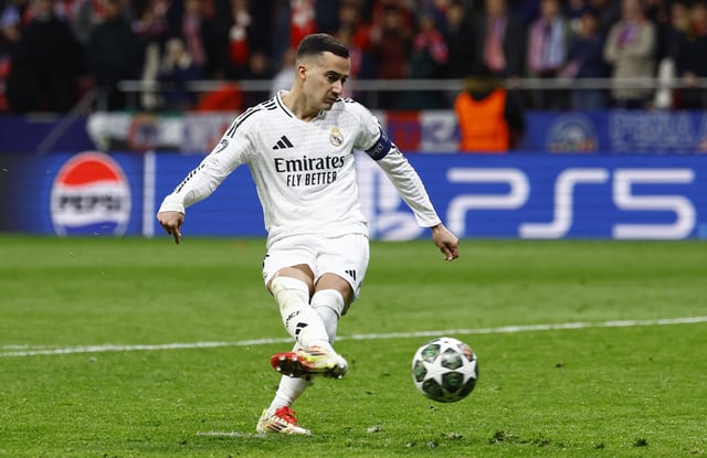 Soccer Football - Champions League - Round of 16 - Second Leg - Atletico Madrid v Real Madrid - Metropolitano, Madrid, Spain - March 12, 2025 Real Madrid's Lucas Vazquez has his penalty saved during the penalty shootout REUTERS/Susana Vera/ File Photo