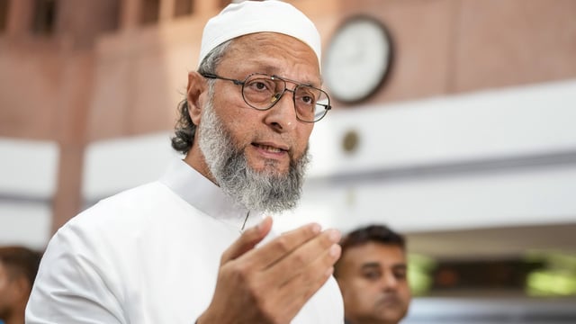 AIMIM chief Asaduddin Owaisi backed Operation Sindoor and criticsed Pakistan for supporting terrorism.