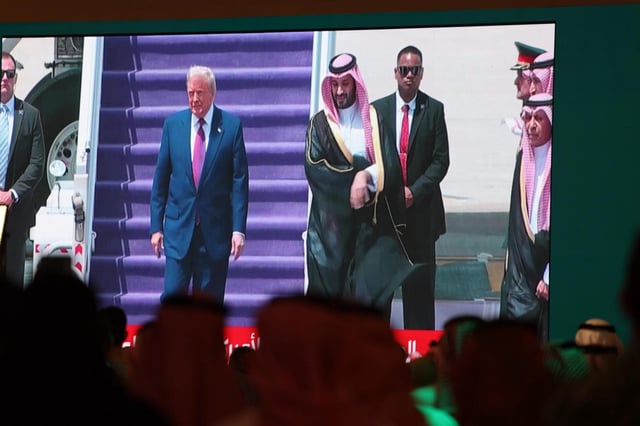 Trump aterriza en Riad en su primera gira internacional a Oriente Medio