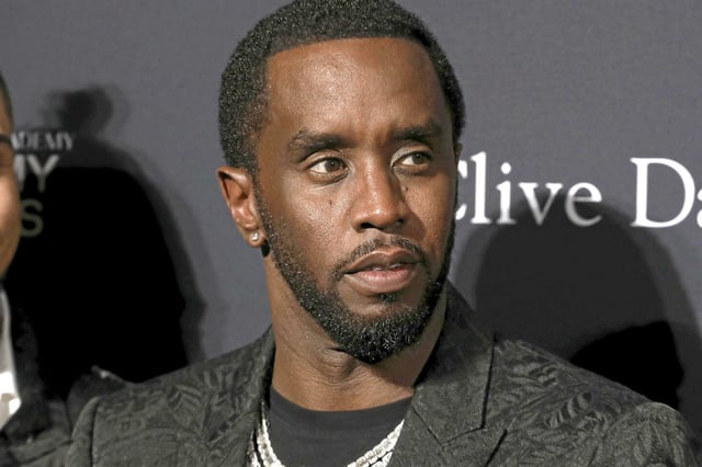 Inculpé de cinq chefs d'accusation, Sean Combs, 55 ans, a plaidé non coupable et a nié les accusations à son encontre.
