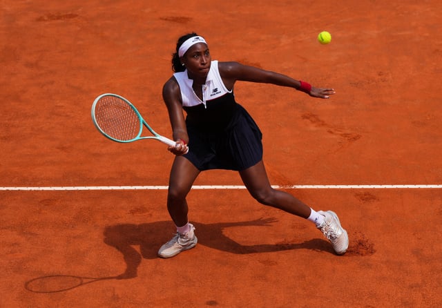 Tennis - Italian Open - Foro Italico, Rome, Italy - May 14, 2025 Coco Gauff of the U.S. in action during her quarter final match against Russia's Mirra Andreeva REUTERS/Aleksandra Szmigiel