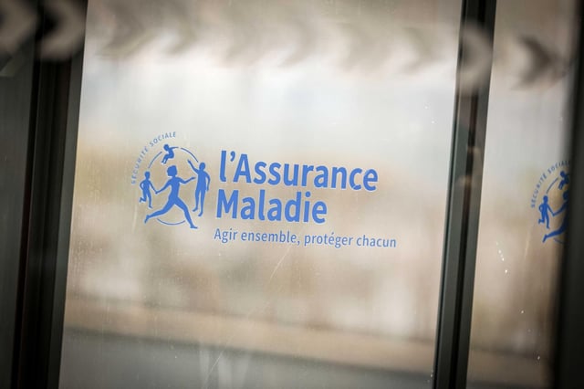 Un jeune homme trans, qui contestait en justice le refus de la Caisse primaire d’assurance maladie (CPAM) du Bas-Rhin de prendre en charge sa mastectomie, a obtenu gain de cause, a indiqué mercredi 14 mai 2025 son avocate. Photo d’illustration.