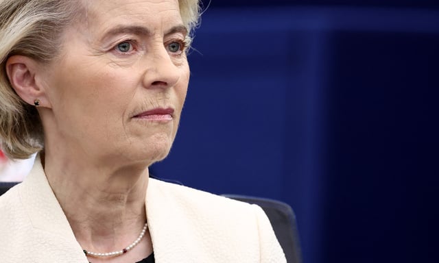 Le Tribunal de l'Union européenne a estimé que la Commission n’a pas su justifier son refus de publier les SMS entre Ursula von der Leyen et le P.-D.G. de Pfizer.