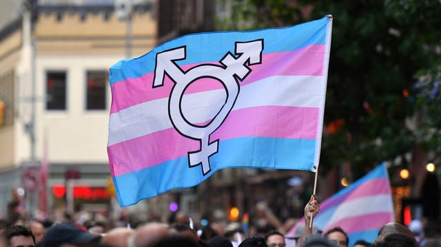 La CPAM du Bas-Rhin va devoir prendre en charge la mastectomie d’un homme trans.