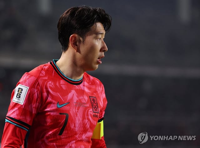 In this file photo, Son Heung-min prepares for a corner kick during the qualifying match against Oman for the 2026 FIFA World Cup at Goyang Stadium in Goyang, Gyeonggi Province, on March 20, 2025. (Yonhap)