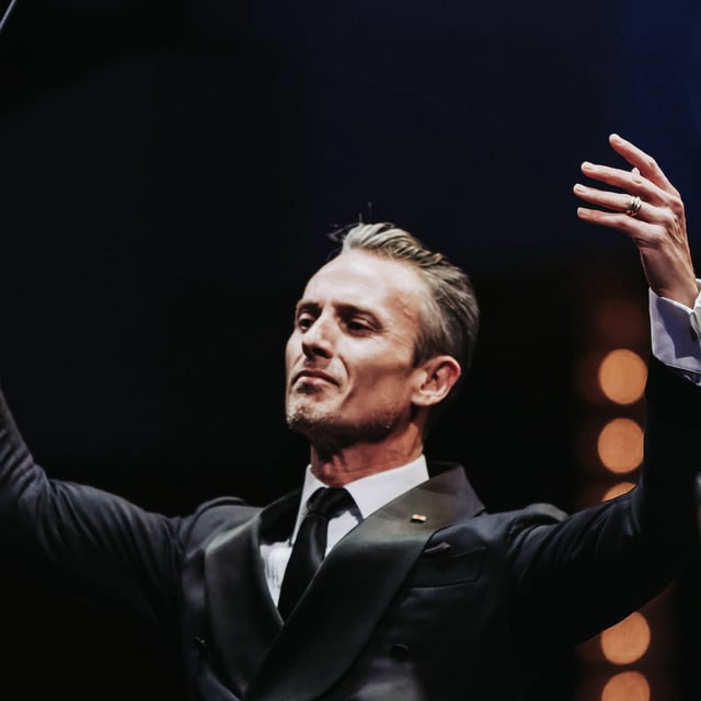Alexander Shelley_01_Photo by Curtis Perry  NAC Orchestra_Orchestre du CNA