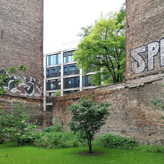 Ein Berliner Hinterhof.