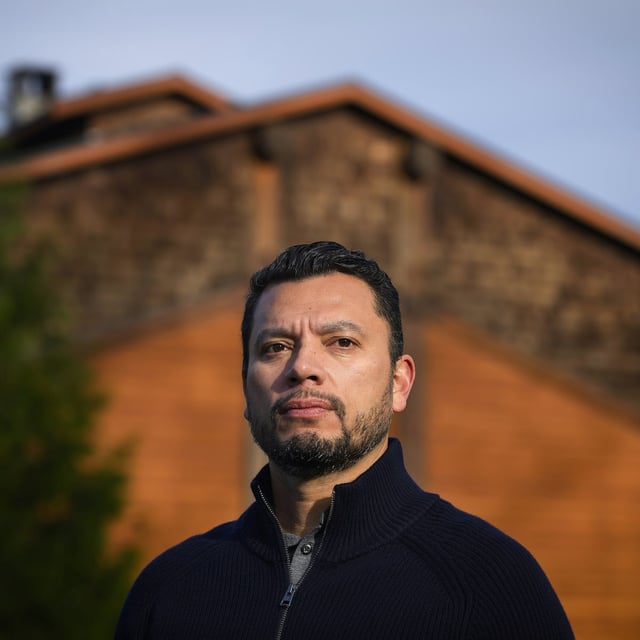 Chief David Jimmie, CEO of the Squiala First Nation and the chair of the Western Indigenous Pipeline Group, poses for a photo outside of the longhouse in Squiala First Nation (Chilliwack), British Columbia, on November 20, 2023. (Jennifer Gauthier/The Globe and Mail)