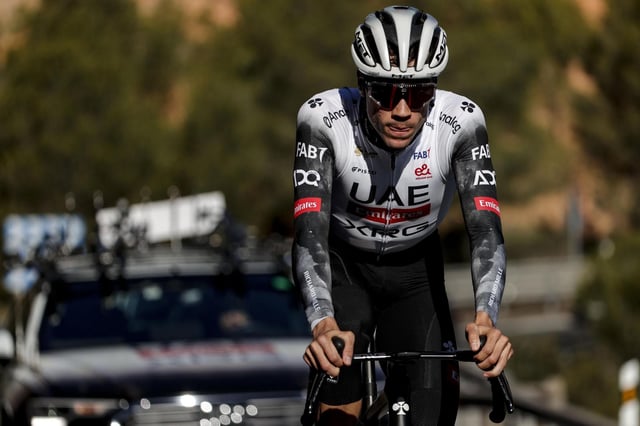 Colosal estreno de Ayuso en el primer test de montaña; Roglic, maglia rosa