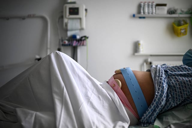 Si l'hôpital persiste, Adriana Smith doit encore être gardée en vie pendant trois mois supplémentaires, avant d’arriver au terme de sa grossesse.