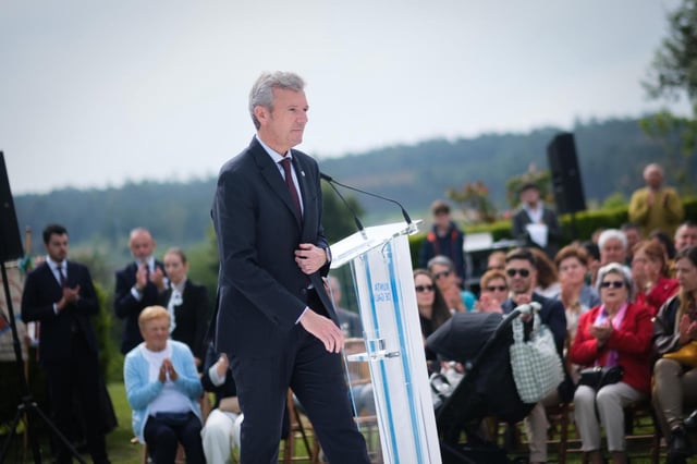 El presidente de la Xunta, Alfonso Rueda, en Malpica
