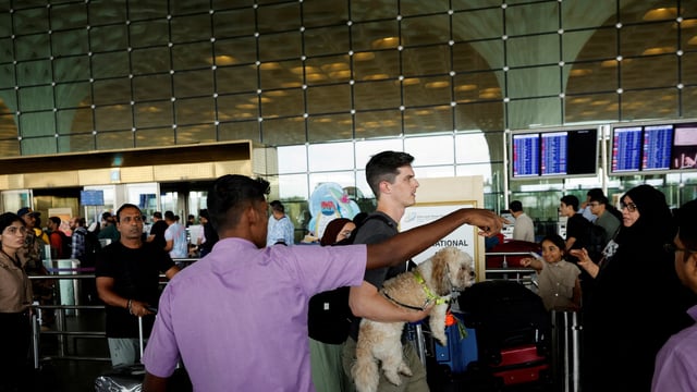 Airport Police Station on Friday received an email threatening to bomb the Chhatrapati Shivaji Maharaj International Airport and the Taj Mahal Palace Hotel