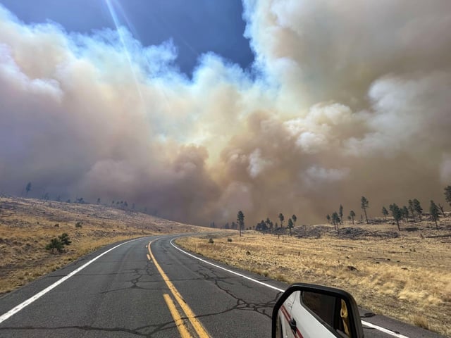 Wed. 5/14 - Greer Fire PM Update: Fire is 7,052 ac. w/no containment. High winds fueled extreme fire behavior again today.