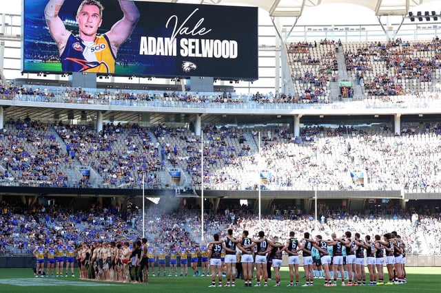 Current Waalitj Marawar (West Coast) players are backing the push for a mental health round.