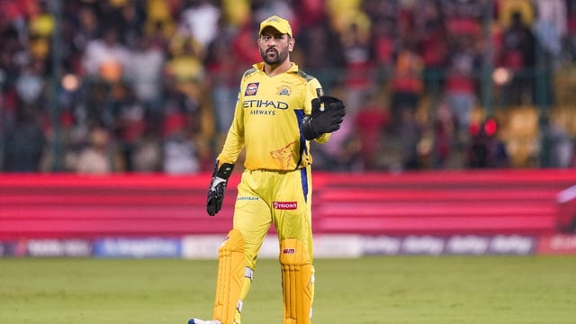 MS Dhoni has real fan base, rest all have paid fans on social media: Harbhajan Singh