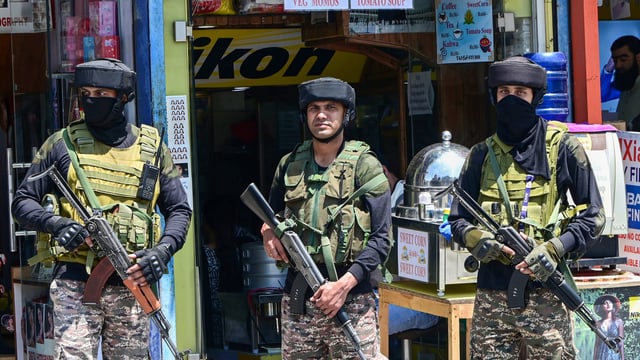 On May 15, the Indian Army said it will push “confidence building measures” (CBMs) along the border with Pakistan “to reduce the alertness level” there, hours after Pakistan’s foreign minister Ishaq Dar said that the May 10 ceasefire had been extended till May 18. (File)