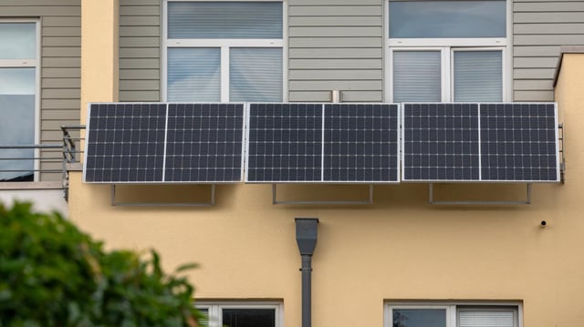Solarmodule am Balkon
