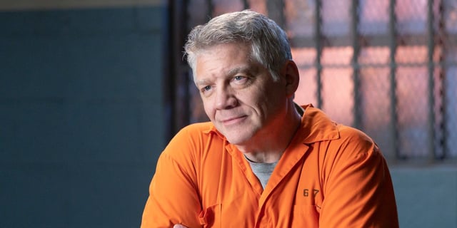 Oscar Hutchinson appears in prison in The Rookie Season 6.