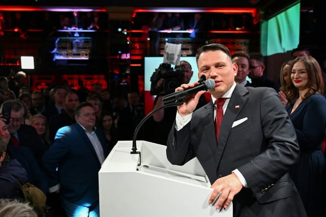 Der bei der ersten Runde der Präsidentschaftswahl in Polen drittplatzierte rechtsextreme Kandidat Slawomir Mentzen hat die Bedingungen für seine Unterstützung eines der beiden Kandidaten in der Stichwahl am 1. Juni verkündet.