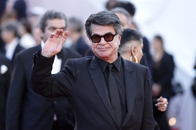Director Jafar Panahi poses on the red carpet after the screening of the film "Un simple accident" (It Was Just an Accident) in competition at the 78th Cannes Film Festival in Cannes, France, May 20, 2025. REUTERS/Benoit Tessier