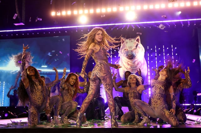 Shakira performs onstage during Shakira: Las Mujeres Ya No Lloran World Tour - New Jersey Night Two at Met Life Stadium on May 16, 2025 in East Rutherford, New Jersey.  (Photo by Kevin Mazur/Getty Images for Live Nation)