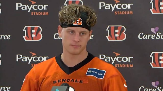 Burrow speaks to reporters at Bengals’ voluntary workouts