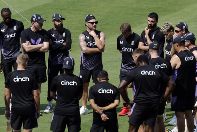 Cricket - First One Day International - India v England - Practice - Vidarbha Cricket Association Stadium, Nagpur, India - February 5, 2025 England head coach Brendon McCullum with players in a huddle during practice REUTERS/Anushree Fadnavis/File Photo